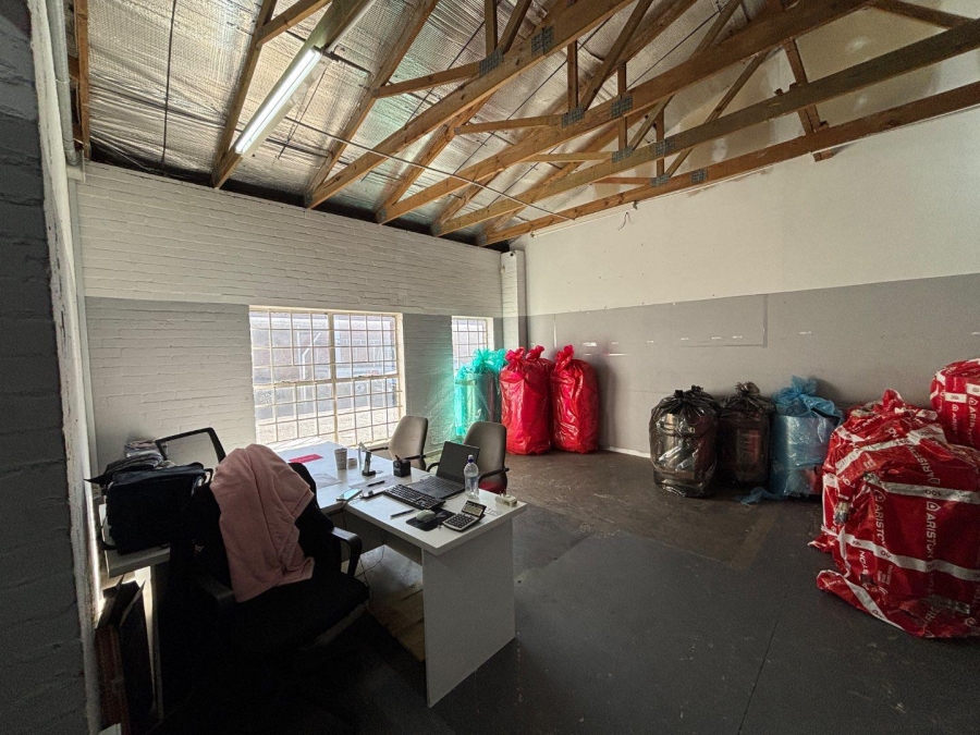 To Let commercial Property for Rent in Paarden Eiland Western Cape